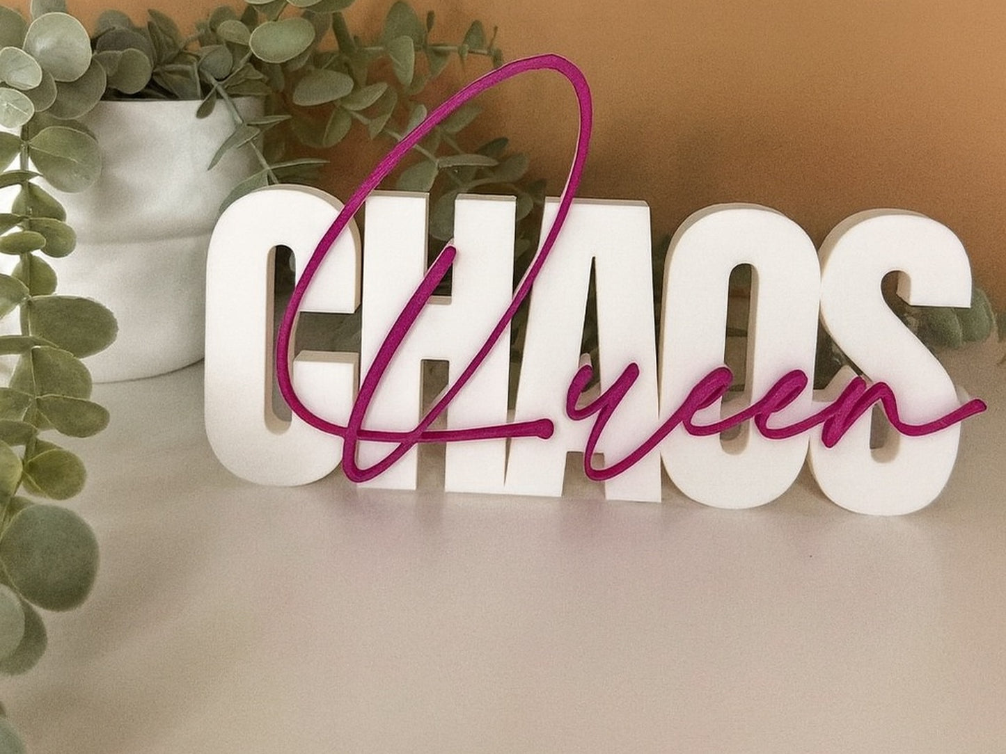 Chaos-Queen Schriftzug