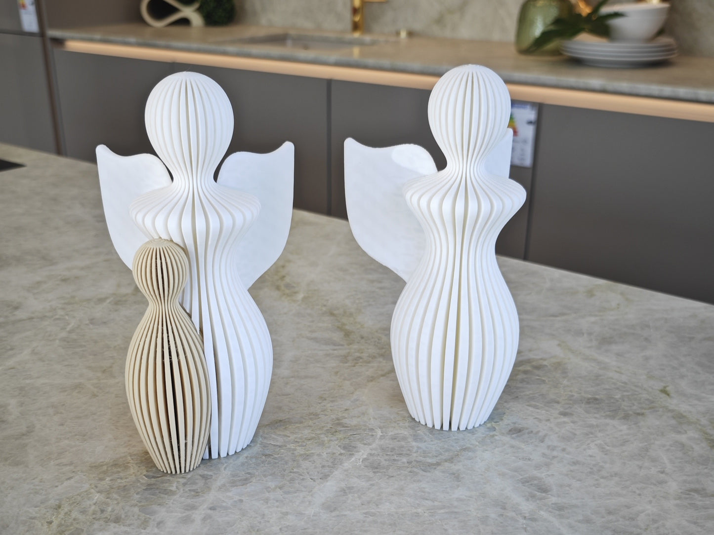 Schutzengel mit Kind Statue